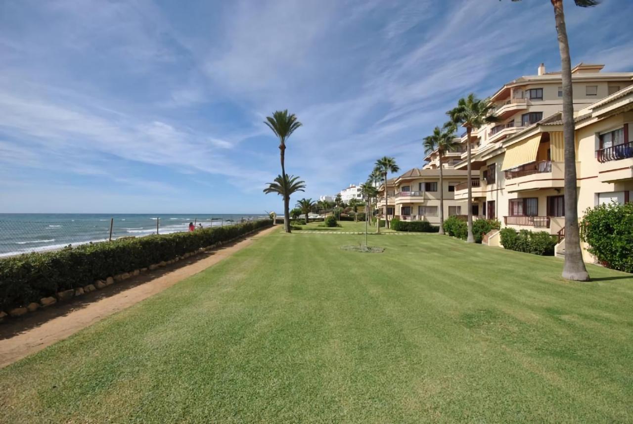 Urbanization On The Beach Front 1-3 La Cala De Mijas Exterior photo