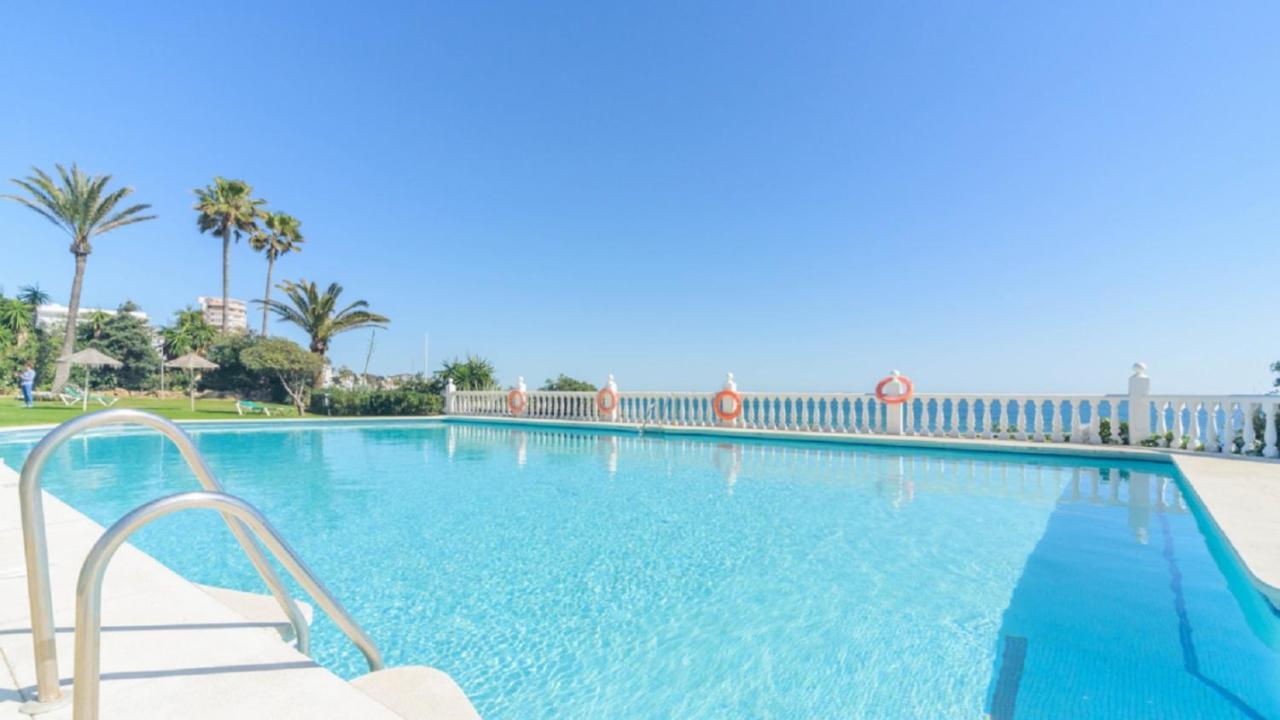 Urbanization On The Beach Front 1-3 La Cala De Mijas Exterior photo